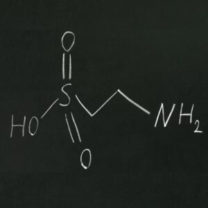 Wissenschaftliche Illustration der Taurin-Molekülstruktur mit Fokus auf Metabolische Gesundheit.